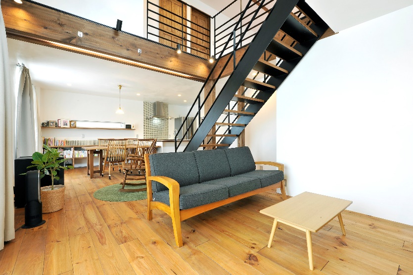 鉄骨階段 と 木製階段 どっちがいい Ecomo エコモ オフィシャルブログ