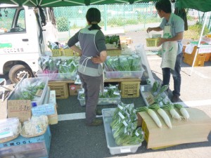 3月20日(日)はリフォーム相談会!ecomoでは野菜市も同日開催です 7 野菜市