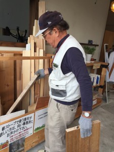 リフォーム端材の行方？ecomoショップの入口に！！