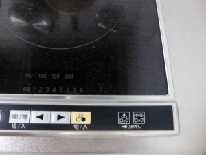 小さい子どもと一緒にキッチンに入るのは危ない？