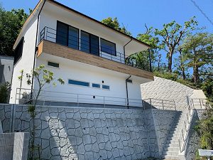 珪藻土に色を。