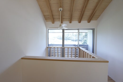 自然素材の家デザイン手摺編