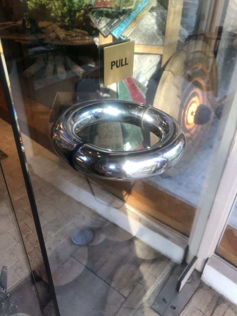 3AA64228-9B3C-47EF-9BD6-A41DFFA30146