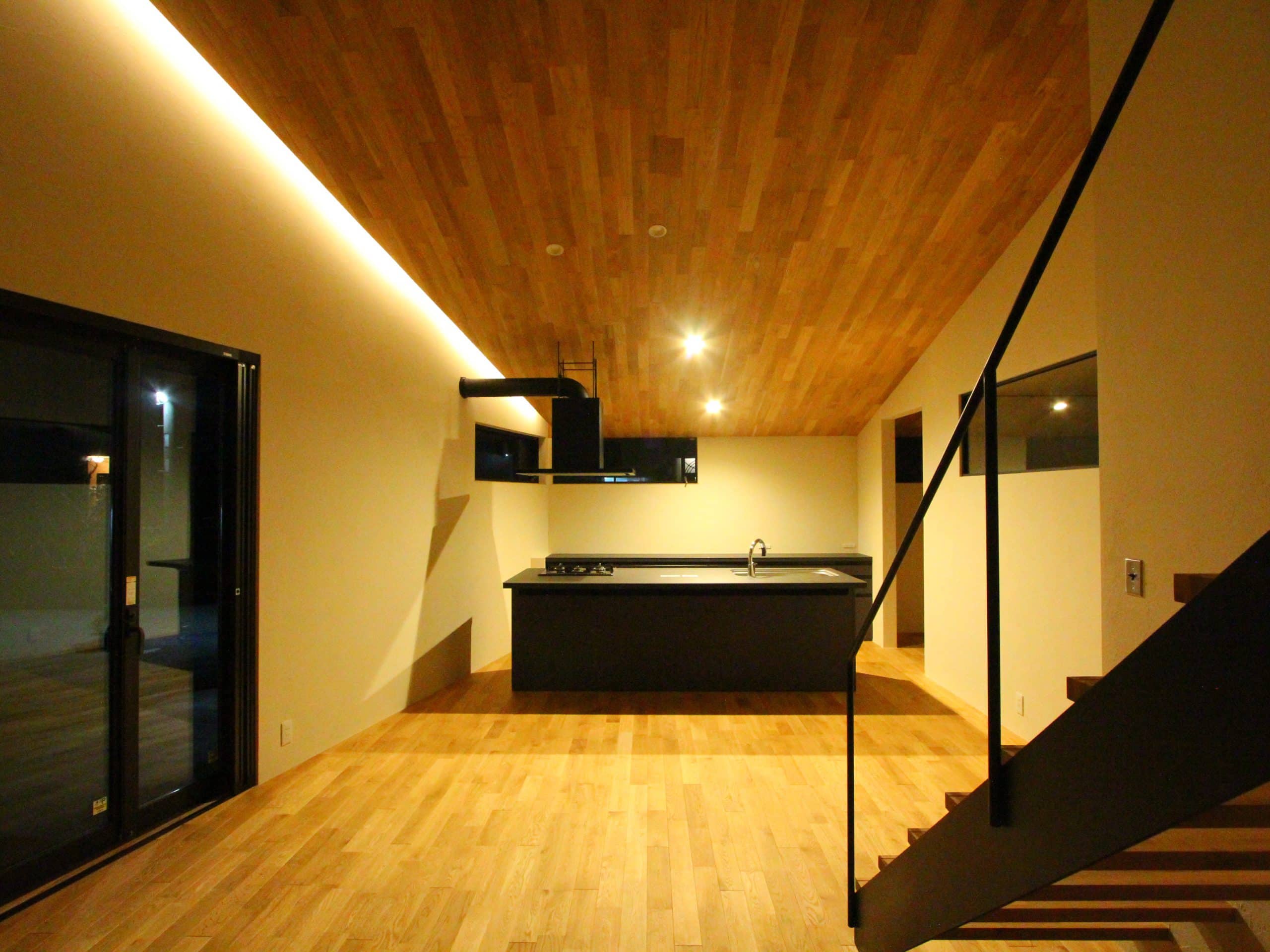 4bfb21894d6cbdfe135ad0d333331062 scaled