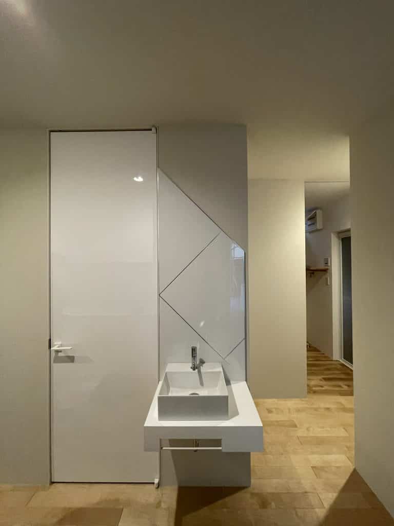 85D57D61 0116 4F89 A3C2 A7E8F5FE8DE8